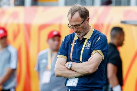 Lodz, Poland, 15 06 2019, FIFA U 20 World Cup Poland 2019, Final, Ukraine Korea, Coach Petrakov Oleksandr UKR watching Defodi 01048 181714 Defodi-048
