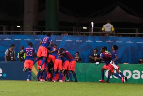 Argentina vs Colombia SALVADOR, BA - 15.06.2019: ARGENTINA VS COLOMBIA - Players of the Colombian national team, Nationalteam celebrating goal, during match between Argentina and Colombia, valid for the group phase of Copa América 2019, held this Saturday (15) at the Arena Fonte Nova in Salvador, Bahia, Brazil. (Photo: Tiago Caldas Fotoarena) x1748428x  TiagoxCaldas