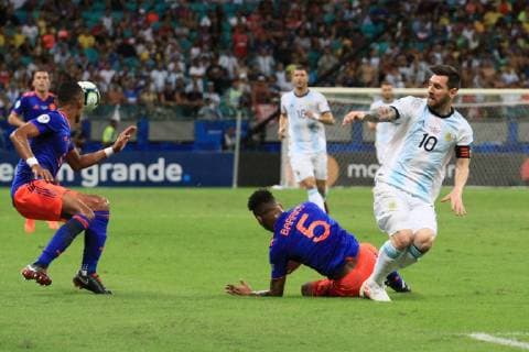 Argentina vs Colombia SALVADOR, BA - 15.06.2019: ARGENTINA VS COLOMBIA - Messi during match between Argentina and Colombia, game 03, valid for the group phase of Copa América 2019, held this Saturday, 15, at the Arena Fonte Nova in Salvador, BA. (Photo: Mauro Akiin Nassor Fotoarena) x1748472x  MauroxAkiinxNassor