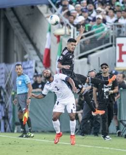 June 15, 2019 - Pasadena, California, United States of America - Uriel Antuna 22 of Mexico national team, Nationalteam battles for the ball with Zachary Brault-Guillard 2 of the Cuba National Team during their Gold Cup game on Saturday June 15, 2019 at Rose Bowl Stadium in Pasadena, California. JAVIER ROJAS PI Mexico vs Cuba - ZUMAp124 20190615_zaa_p124_010 Copyright: xJavierxRojas Pix
