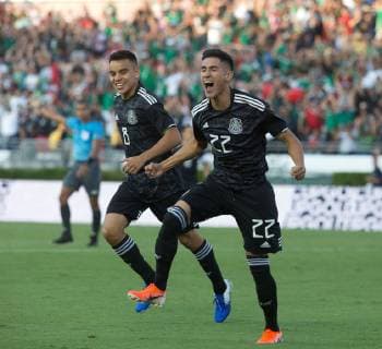 Mexico Uriel Untuna (R) celebrates after scoring the firts goal of the game against Cuba, during the first half of their Concacaf Gold Cup game at the Rose Bowl in Pasadena, California on Saturday 15 June 2019. Mexico - Cuba !ACHTUNG: NUR REDAKTIONELLE NUTZUNG!  Copyright: xARMANDOxARORIZOx AME3870 20190616-636962602733288512