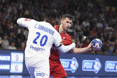 Handball, EM Quali, Frankreich - Rumänien Calin Mihai Cabut (Roumanie), Cedric Sorhaindo (France) HANDBALL : France vs Roumanie - Eliminatoire Euro 2020 - 16 06 2019 RonanHoussin Panoramic 