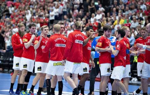 The Danish players after the victory in the European Championship qualifying championship in mens handball between Denmark and the Faeroese in Jutlander Bank Arena Aalborg, Sunday June 16, 2019, Aalborg Jutland Denmark,  Copyright: HenningxBagger HenningxBaggerx COP101 spdk20190616-201008-L