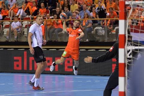 Handball, EM Quali, Niederlande - Lettland Handbal Nederland v Letland 16-06-2019: Handbal: Mannen Nederland v Letland: Lelystad EK2020 kwalificatie, Nederland - Letland Luc Steins 12 (NED)
