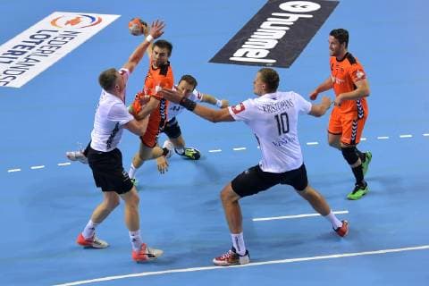 Handball, EM Quali, Niederlande - Lettland Handbal Nederland v Letland 16-06-2019: Handbal: Mannen Nederland v Letland: Lelystad EK2020 kwalificatie, Nederland - Letland Luc Steins 12 (NED)