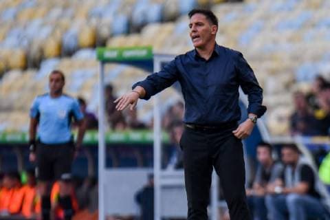 Paraguay vs Qatar RIO DE JANEIRO, RJ - 16.06.2019: PARAGUAY VS QATAR - Eduardo Berizzo coach during a match between Paraguay and Qatar, valid for the group stage of the Copa America 2019, held this Sunday (16) at the Maracanã Stadium in Rio de Janeiro, RJ. (Photo: Nayra Halm Fotoarena) x1748654x  NayraxHalm
