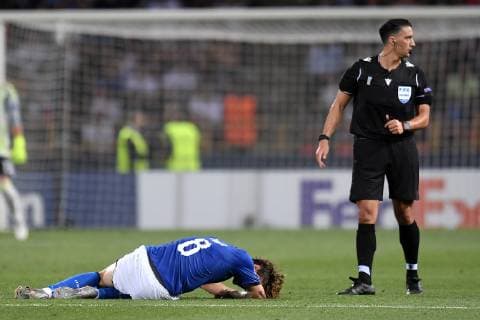 Nicolo Zaniolo of Italy injured and referee Serdar Gozubuyuk Bologna 16-06-2019 Stadio Renato Dall Ara Football UEFA Under 21 Championship Italy 2019 Group Stage - Final Tournament Group A Italy - Spain Photo Andrea Staccioli Insidefoto andreaxstaccioli