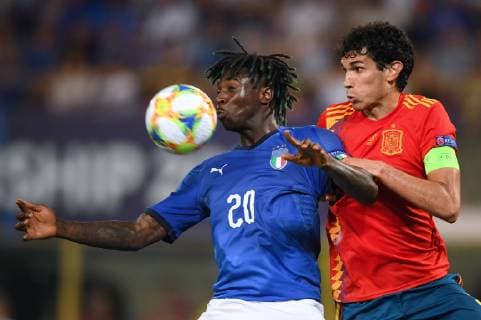 Photo Massimo Paolone LaPresse June 16, 2019 Bologna, Italy soccer Italy vs Spain - UEFA Under 21 Championship Italy 2019 - Group stage final tournament Group A - "Renata Dall Ara" stadium. In the pic: Moise Kean (Italia) competes for the ball with Jesus Vallejo (Spagna)  Copyright: xMassimoxPaolone LaPressex