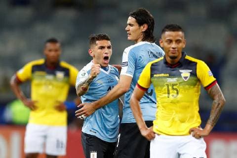 Uruguayan players Lucas Torreira (C) and Edinson Cavani (2R) celebrate a goal during the Copa America 2019 Group C soccer match between Uruguay and Ecuador, at the Mineirao Stadium in Bello Horizonte, Brazil, 16 June 2019. Uruguay vs. Ecuador !ACHTUNG: NUR REDAKTIONELLE NUTZUNG!  Copyright: xYurixEdmundox SCA0584 20190617-636963334307736337