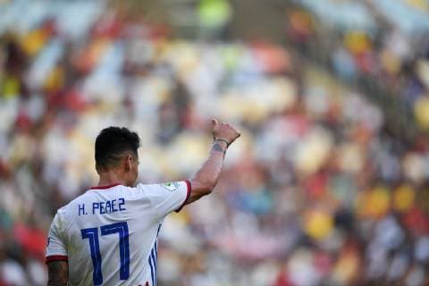 (190617) -- RIO DE JANEIRO, June 17, 2019 (Xinhua) -- Paraguay s Hernan Perez reacts during the Group B match between Qatar and Paraguay at the Copa America 2019, held in Rio de Janeiro, Brazil, June 16, 2019. The match ended with 2-2. (Xinhua Xin Yuewei) (SP)BRAZIL-RIO DE JANEIRO-SOCCER-COPA AMERICA 2019-QATAR VS PARAGUAY 