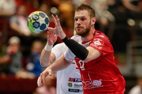 June 16, 2019 - Saint Petersburg, Russia - Alexsander Shkurinskiy (R) of Russia and Martin Briatka of Slovakia in action during 2020 Men s European Championship, EM, Europameisterschaft Qualifiers match between Russia and Slovakia on June 16, 2019 at Sibur Arena in Saint Petersburg, Russia. Russia v Slovakia - 2020 Men s EHF Euro Qualifiers  - ZUMAn230 20190616_zaa_n230_927 Copyright: xMikexKireevx