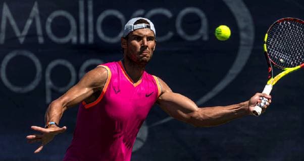 Spanish tennis player Rafa Nadal is seen during a tennis session at the Country Club in Santa Posa, Majorca, Spain, ahead Wimbledon, 17 June 2019. Nadal is training at the Club where the WTA, Tennis Damen Mallorca Open is taking place from 16 to 23 June 2019. Rafa Nadal training for Wimbledon !ACHTUNG: NUR REDAKTIONELLE NUTZUNG!  Copyright: xCATIxCLADERAx GRAF9670 20190617-636963776103767753