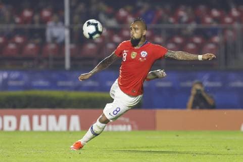 Fußball, Copa America, Japan - Chile Japan vs. Chile SÃO PAULO, SP - 17.06.2019: JAPAN VS. CHILE - Arturo Vidal during a match between Japan and Chile, valid for the group stage of the Copa America 2019, held this Monday (17) at the Morumbi Stadium in São Paulo, SP. (Photo: Ricardo Moreira Fotoarena) x1749309x  RicardoxMoreira