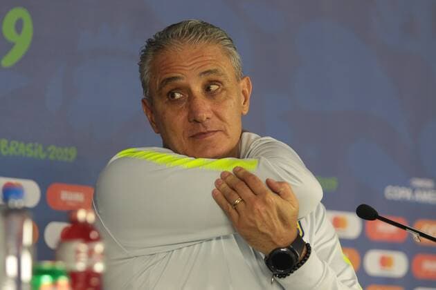 Fußball, Copa America, Nationalteam Brasilien Pressekonferenz Treino da Selecao Brasileira em Salvador SALVADOR, BA - 17.06.2019: TREINO DA SELEcaO BRASILEIRA EM SALVADOR - Tite, coach of the Brazilian Soccer Team, during a press conference, PK, Pressekonferenz at the Fonte Nova Arena in Salvador, Bahia, Brazil. (Photo: Tiago Caldas Fotoarena) x1749318x  TiagoxCaldas