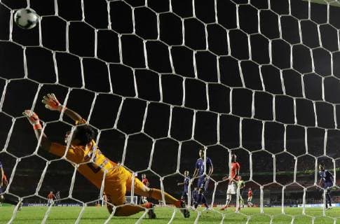Fußball, Copa America, Japan - Chile Japanese goalkeeper Keisuke Osake receives a goal, during the Copa America 2019 Group C soccer match between Japan and Chile, at Morumbi Stadium in Sao Paulo, Brazil, 17 June 2019. Japan vs. Chile !ACHTUNG: NUR REDAKTIONELLE NUTZUNG!  Copyright: xFernandoxBizerrax SCA06102 20190618-636964231192944895