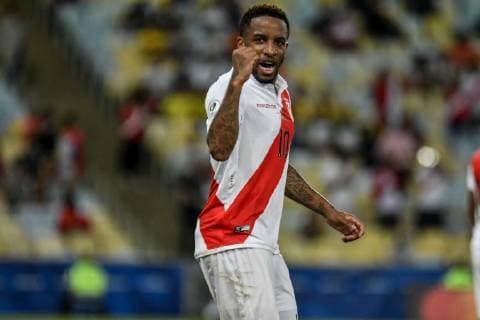Bolivia vs. Peru RIO DE JANEIRO, RJ - 18.06.2019: BOLIVIA VS. PERU - Jefferson Farfán marks the second Peruvian goal during a match between Bolivia and Peru, valid for the group stage of the Copa America 2019, held on Tuesday (18) at the Maracanã Stadium in Rio de Janeiro, RJ. (Photo: Nayra Halm Fotoarena) x1749699x  NayraxHalm