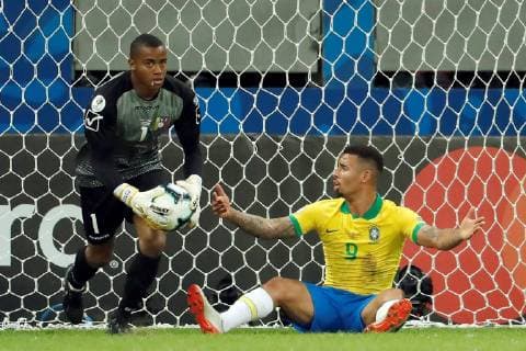 Brazilian Gabriel Jesús (R) claim a fault during the Copa America 2019 Group A soccer match between Brazil and Venezuela, at Arena Fonte Nova Stadium in Salvador, Brazil, 18 June 2019. Brazil vs. Venezuela !ACHTUNG: NUR REDAKTIONELLE NUTZUNG!  Copyright: xMauricioxDuenasxCastanedax SCA0768 20190619-636965141516946053