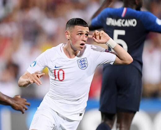 FOOTBALL UEFA U21 EUROPEAN CHAMPIONSHIP 2019 in Italy England France 18 06 2019 JUBEL England, scorers to 1 0 Phil Foden Mitte