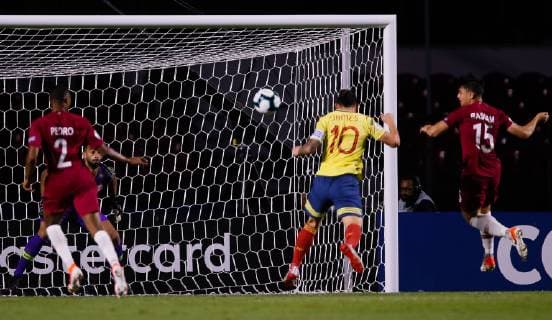 Colombia vs Qatar SÃO PAULO, SP - 19.06.2019: COLOMBIA VS QATAR - Colombia& 39ames RodrRodríguez heads for the goal during a match between Cola and Qatar, valid for the group stage of thf the 2019 Copa America, held this Wednesday (19) at the Morumbi Stadium in São Paulo, SP. (Photo: Marcelo Machado de Melo Fotoarena) x1750217x  MarceloxMachadoxdexMelo