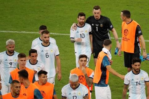 Argentina s Lionel Messi (L) and Franco Armani (R) react at the end of the game against Paraguay , during the Copa America 2019 Group B soccer match between Argentina and Paraguay, at Mineirao Stadium in Bello Horizonte, Brazil, 19 June 2019. Argentina vs. Paraguay !ACHTUNG: NUR REDAKTIONELLE NUTZUNG!  Copyright: xPauloxFonsecax SCA09152 20190620-636966038139318340
