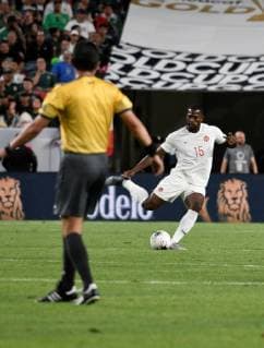 Canada defender Doneil Henry kicks the ball down field during the Gold Cup match between Canada and Mexico, at Broncos Stadium at Mile High in Denver, CO, USA, 19 June 2019. Canada vs Mexico !ACHTUNG: NUR REDAKTIONELLE NUTZUNG!  Copyright: xToddxPiersonx AME5045 20190620-636966106173503202