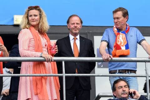 Bruno Bruins minister of sports (C) during the FIFA Women s World Cup France 2019 group E match between The Netherlands and Canada at Stade Auguste-Delaune on June 20, 2019 in Reims, France FIFA Women s World Cup France 2019 2018 2019 xVIxVIxImagesx xGerritxvanxKeulenxIVx 14780496