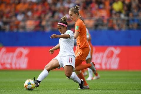 (l-r) Desiree Scott of Canada women, Vivianne Miedema of Netherlands women during the FIFA Women s World Cup France 2019 group E match between The Netherlands and Canada at Stade Auguste-Delaune on June 20, 2019 in Reims, France FIFA Women s World Cup France 2019 2018 2019 xVIxVIxImagesx xGerritxvanxKeulenxIVx 14780751