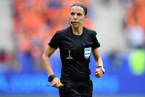 referee Stephanie Frappart during the FIFA Women s World Cup France 2019 group E match between The Netherlands and Canada at Stade Auguste-Delaune on June 20, 2019 in Reims, France FIFA Women s World Cup France 2019 2018 2019 xVIxVIxImagesx xGerritxvanxKeulenxIVx 14780973