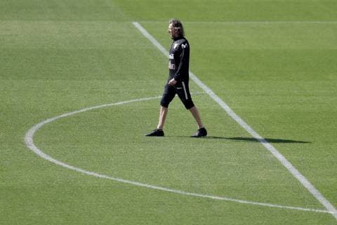 Peru s national soccer team head coach, Argentinian Ricardo Gareca, leads a training session at the Pacaembu stadium, in Sao Paulo, Brazil, 20 June 2019. Peru will face Brazil on Saturday in a match for group A of Copa America 2019. Training of Peru in Copa America !ACHTUNG: NUR REDAKTIONELLE NUTZUNG!  Copyright: xFernandoxBizerraxJr.x COPAME1112 20190620-636966541484706538