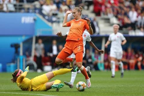 REIMS, 20-06-2019 ,Stade Auguste-Delaune, World Championship, WM, Weltmeisterschaft 2019 , Nederland - Canada Women , Canada goalkeeper Stephanie Labbe, Canada player Kadeisha Buchanan and Netherlands player Vivianne Miedema during the match Nederland - Canada Women Nederland - Canada Women  x3722228x Copyright: