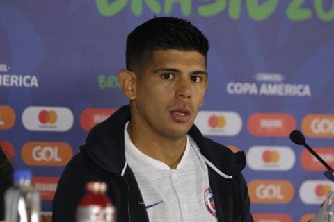 Collective Selection Chile SALVADOR, BA - 20.06.2019: COLLECTIVE SELECTION CHILE - Esteban Pavez, Chile player during a press conference, PK, Pressekonferenz at the Fonte Nova Arena in Salvador, Bahia, Brazil. (Photo: Tiago Caldas Fotoarena) x1750700x  TiagoxCaldas
