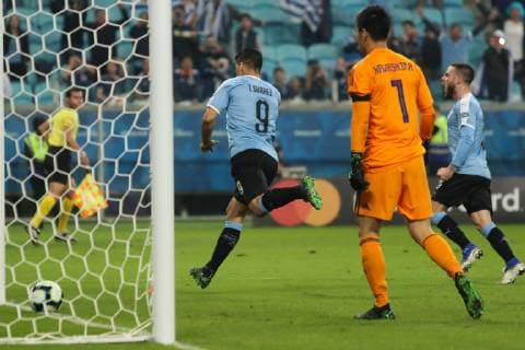 20th June 2019, Arena do Gremio, Porto Alegre, Brazil. Copa America international football, Uruguay versus Japan; Luis Su& xe1;rez of Uruguay celebrates his goal for 1-1  ActionPlus12145994 MaxxPeixoto