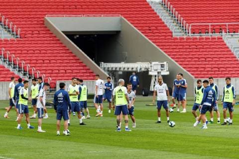 Argentina s national soccer team players participate in a Copa America 2019 training session at the Beira Rio stadium, in Porto Alegre, Brazil, 21 June 2019. Argentina s national soccer team training session !ACHTUNG: NUR REDAKTIONELLE NUTZUNG!  Copyright: xJosexMendezx COPAME1299 20190621-636967563291435828