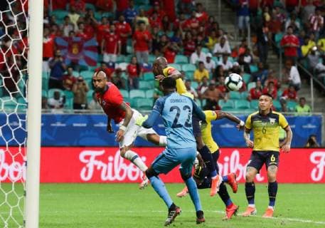Ecuador vs Chile SALVADOR, BA - 21.06.2019: ECUADOR VS CHILE - Ecuador v Chile, valid for the 2019 Copa America group stage, held this Friday (21) at the Fonte Nova Arena in Salvador, Bahia, Brazil. (Photo: Tiago Caldas Fotoarena) x1751046x  TiagoxCaldas