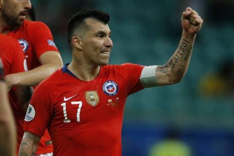 Futbol, Ecuador vs Chile Copa America 2019 El jugador de la selecciones chilena Gary Medel celebra el triunfo contra Ecuador tras el partido del grupo C de la Copa America disputado en el estadio Arena Fonte Nova de Salvador de Bahia, Brasil. 21 06 2019 Andres Pina Photosport Football, Ecuador vs Chile Copa America Championship 2019 Chile s player Gary Medel celebrates the victory against Ecuador after the group C match of the Copa America Championship held at the Arena Fonte Nova stadium in Salvador de Bahia, Brazil. 21 06 2019 Andres Pina Photosport Ecuador vs Chile, Copa America 2019 