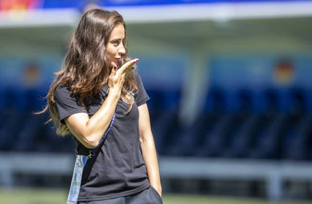 France, Grenoble, Stade des Alpes, 22 06 2019, Football FIFA Womens World Cup Germany Round of 16 Nigeria Picture by Sara Däbritz Germany, 13 with a kiss on the hand Copyright: HMBxMedia xHeikoxBecker