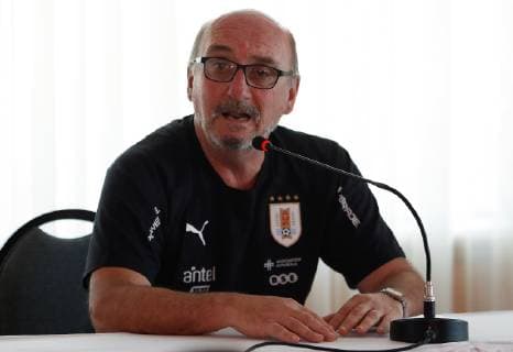 The doctor of Uruguay Alberto Pan participates in a press conference, PK, Pressekonferenz in a hotel of Rio de Janeiro, Brazil, 22 June 2019. Uruguay s soccer team press conference !ACHTUNG: NUR REDAKTIONELLE NUTZUNG!  Copyright: xAntonioxLacerdax COPAME1406 20190622-636968309659781219