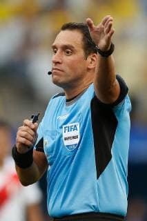 Peru vs. Brazil SÃO PAULO, SP - 22.06.2019: PERU VS. BRAZIL - The referee Fernando Andres Rapallini during a match between Peru and Brazil, valid for the last round group stage of the Copa América 2019, held this Saturday (22) at the Corinthians Arena in São Paulo, SP. (Photo: Marcelo Machado de Melo Fotoarena) x1751300x  MarceloxMachadoxdexMelo
