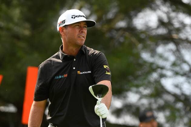 Sport Themen der Woche KW25 Sport Bilder des Tages June 22, 2019: Chez Reavie, of the United States, watches the flight of his ball down the 10th fairway during the third round of the PGA, Golf Herren Travelers Championship golf tournament held at TPC River Highlands in Cromwell CT. Cal Media PGA 2019: Travelers Championship JUN 22 - ZUMAc04_ 20190622_zaf_c04_212 Copyright: xEricxCanhax