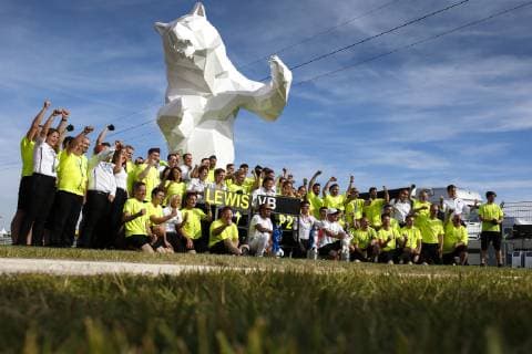 Motorsports: FIA Formula One World Championship, WM, Weltmeisterschaft 2019, Grand Prix of France, 44 Lewis Hamilton (GBR, Mercedes AMG Petronas Motorsport), 77 Valtteri Bottas (FIN, Mercedes AMG Petronas Motorsport), Le Castellet France