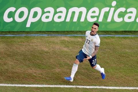 Sport Bilder des Tages Argentina s Lautaro Martinez jubilates a goal during the Copa America 2019 Group B soccer match between Qatar and Argentina, at Arena do Gremio Stadium in Porto Alegre , Brazil, 23 June 2019. Qatar vs. Argentina !ACHTUNG: NUR REDAKTIONELLE NUTZUNG!  Copyright: xJuanxIgnacioxRoncoronix SCA1544 20190623-636969224614791226