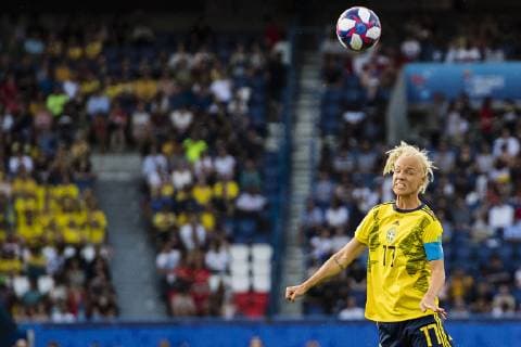 190624 Caroline Seger of Sweden during the FIFA Womens World Cup round of sixteen match between Sweden and Canada on June 24, 2019 in Paris Photo Simon Hastegard Image Source Code SH 180086 bbeng soccer football soccer soccer lady women women france france world cup 2019 world championship world championship fifa 2019 world cup attribute final knockout stage canada canada sweden sweden,  Copyright: SIMONxHASTEGARD BB190624SH025