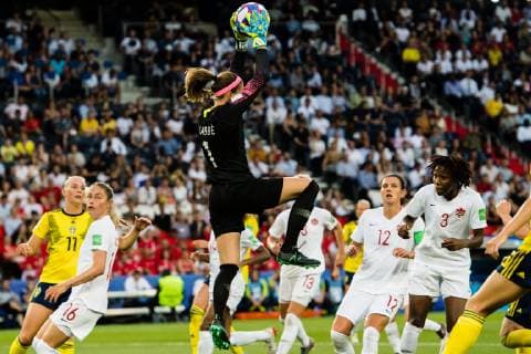 190624 Goalkeeper Stephanie Labbe of Canada during the FIFA WomenÂ s World Cup round of sixteen match between Sweden and Canada on June 24, 2019 in Paris Photo Simon Hastegard Bildbyran Kod SH 180086 bbeng fotboll football fotball soccer dam women kvinner frankrike france vm vm 2019 verdensmesterskap världsmästerskap fifa women s world cup 2019 world cup attondelsfinal knockout stage canada kanada sverige sweden,  Copyright: SIMONxHASTEGARD BB190624SH054