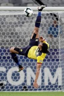 Sport Themen der Woche KW26 Sport Bilder des Tages Ecuador s Arturo Mina in action during the Copa America 2019 Group C soccer match between Ecuador and Japan, at Mineirao Stadium in Belo Horizonte, Brazil, 24 June 2019. Ecuador vs. Japan !ACHTUNG: NUR REDAKTIONELLE NUTZUNG!  Copyright: xFernandoxBizerrax SCA1886 20190625-636970255756033148