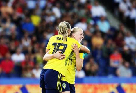 (190625) -- PARIS, June 25, 2019 -- Stina Blackstenius (R) of Sweden celebrates with her teammate Fridolina Rolfo during the round of 16 match between Sweden and Canada at the 2019 FIFA Women s World Cup in Parc des Princes in Paris, France, June 24, 2019. Sweden won 1-0. ) (SP)FRANCE-PARIS-FIFA WOMEN S WORLD CUP-ROUND OF 16-SWE VS CAN GaoxJing 