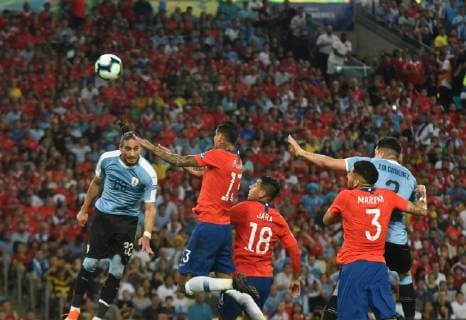 June 24, 2019 - Rio De Janeiro, RIO DE JANEIRO, BRAZIL - June 24.... Copa America in Brazil, Group C soccer match at Maracana stadium, Chile x Uruguay, in Rio de Janeiro, Brazil, Monday, 2019.... Rio De Janeiro, : ZUMA Wire) Copa America in Brazil - ZUMAt142 40913385st Copyright: xFabioxTeixeirax