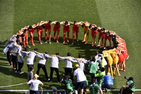 (190625) -- MONTPELLIER, June 25, 2019 -- China s players cheer up before the round of 16 match between Italy and China at the 2019 FIFA Women s World Cup at Stade de la Mosson in Montpellier, France, June 25, 2019. ) (SP)FRANCE-MONTPELLIER-2019 FIFA WOMEN S WORLD CUP-ROUND OF 16-ITA VS CHN ChenxYichen 