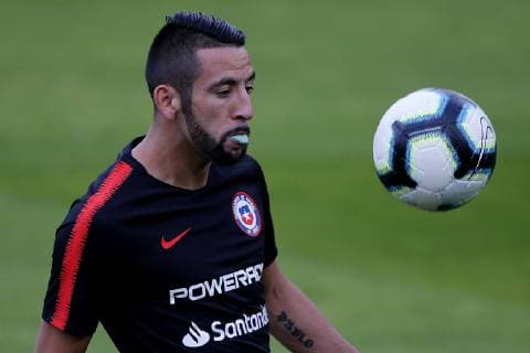 Futbol, entrenamiento de la seleccion chilena en San Pablo Copa America 2019 El jugador de la selecciones chilena Mauricio Isla es fotografiado durante el entrenamiento realizado en el centro deportivo Frederico Antonio Germano Menzen de San Pablo, Brasil. 26 06 2019 Andres Pina Photosport Football, Chile national team, Nationalteam training session Copa America Championship 2019 Chile s player Mauricio Isla is pictured during training session held at the Frederico Antonio Germano Menzen center in Sao Paulo, Brazil. 26 06 2019 Andres Pina Photosport Entrenamiento de la seleccion chilena en San Pablo, 26 06 2019 