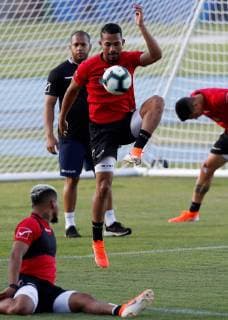 Venezuela s national soccer team player Yangel Herrera (C) attends a training session at the Center of Training of the School of Physical Education of the Army, in Rio de Janeiro, Brazil, 26 June 2019. Venezuela prepares its match next Friday against Argentina for the quarterfinals of the Copa America Brazil 2019. Training of Venezuela in the Copa America !ACHTUNG: NUR REDAKTIONELLE NUTZUNG!  Copyright: xJulioxCesarxGuimaraesx COPAME1920 20190626-636971902675379241