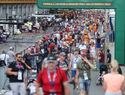FORMULA 1 - GP of Austria 2019 SPIELBERG,AUSTRIA,27.JUN.19 - MOTORSPORTS, FORMULA 1 - Grand Prix of Austria, Red Bull Ring, preview. Image shows the public pit lane walk. GEPAxpictures xHaraldxSteiner